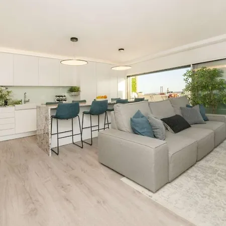 Immaculate Fully-equipped Two-bedroom In With An Amazing Panoramic View! Apartamento Lisboa